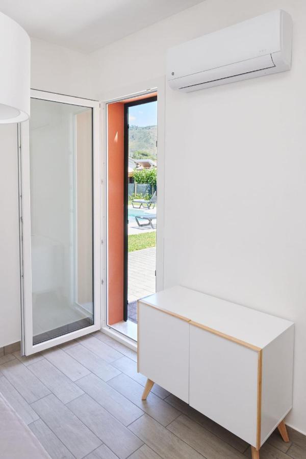 Salinelle Rooms Lascari Exteriér fotografie